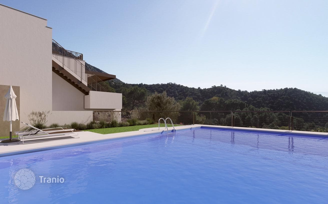 3-Bedroom Penthouse with Sea View in Istán, photo 4