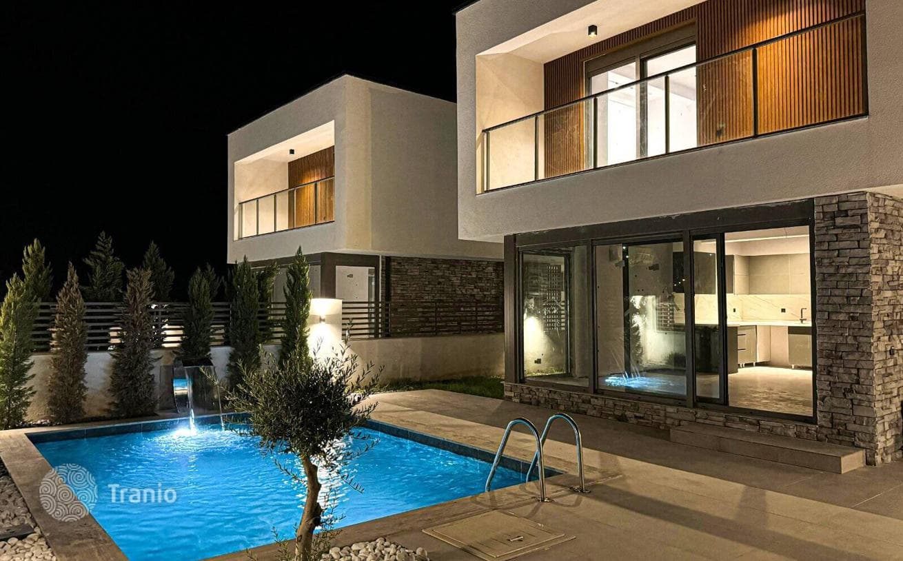 3-Bedroom House with Mountain View in Kemer, Antalya