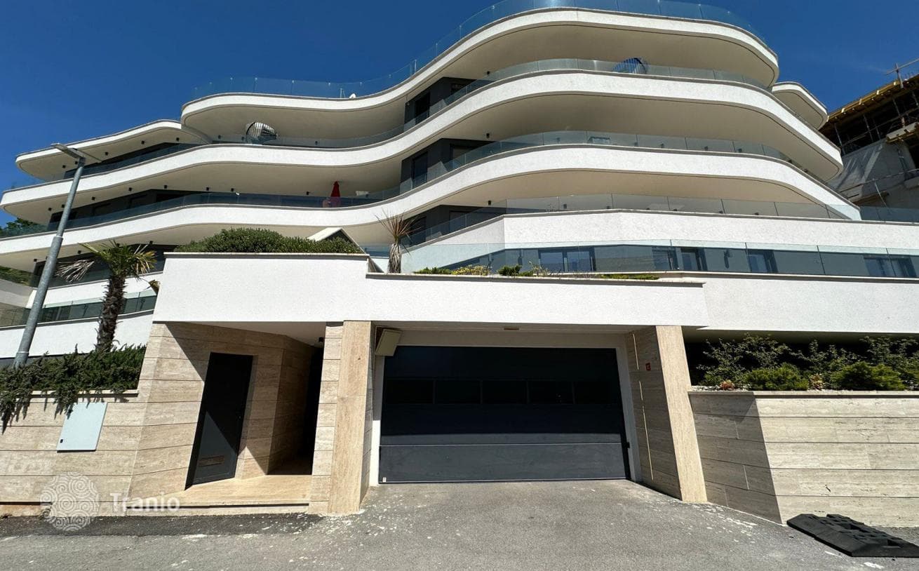 3-Bedroom Apartment with Roof Pool in Opatija, photo 4