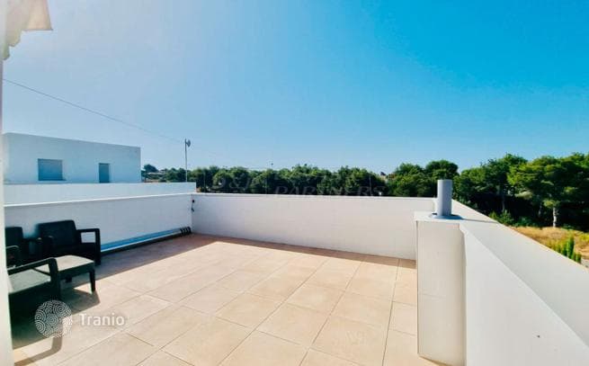 4-Bedroom Villa in Torrevieja, Spain, photo 3