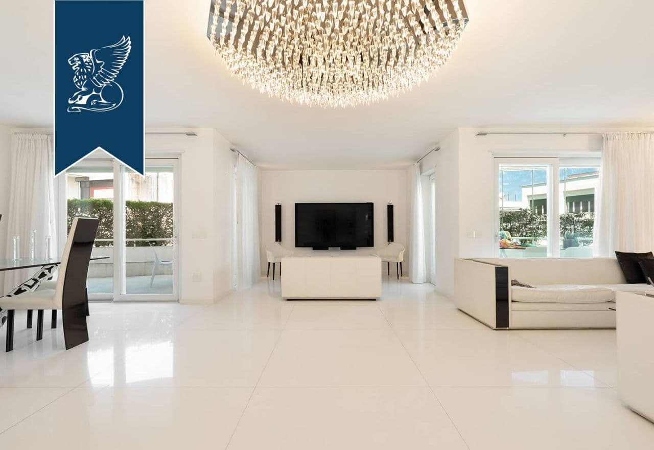 4-Bedroom Apartment in Rome, photo 4