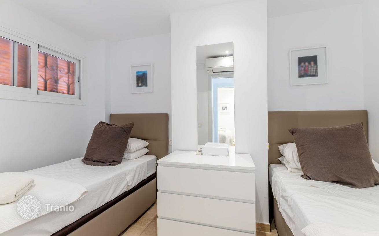 2-Bedroom Apartment with Sea View in Portals Nous, Mallorca, photo 3