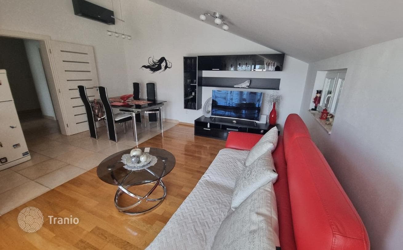 1-Bedroom Apartment in Kastel Stari, photo 3