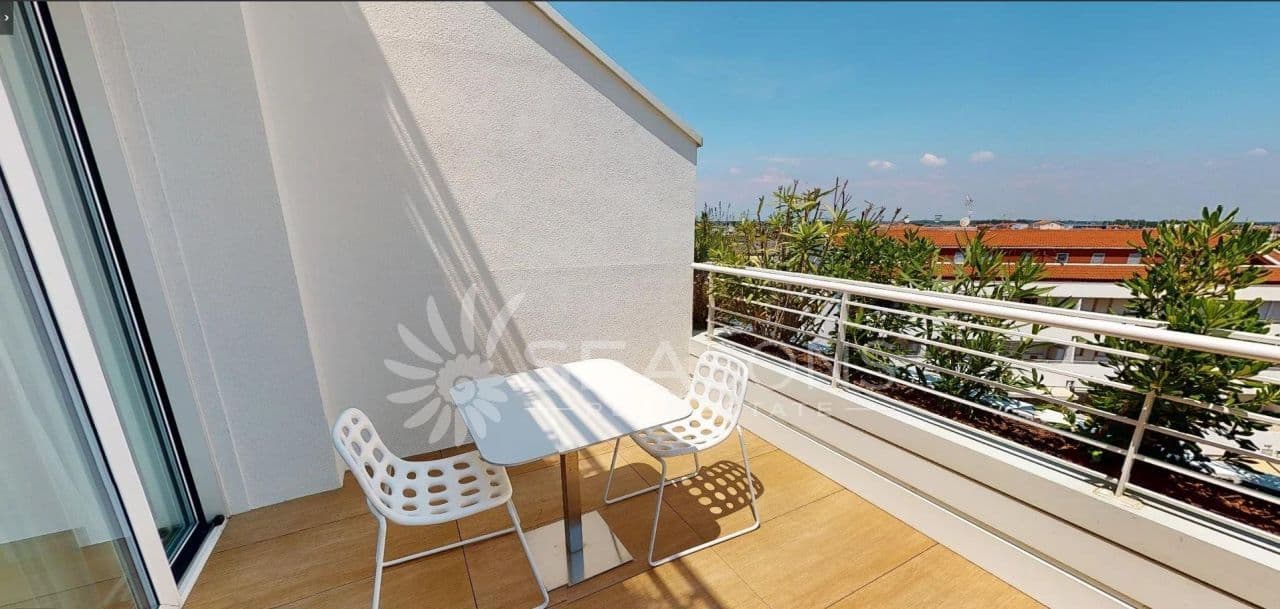 2-Bedroom Apartment in Caorle, photo 3