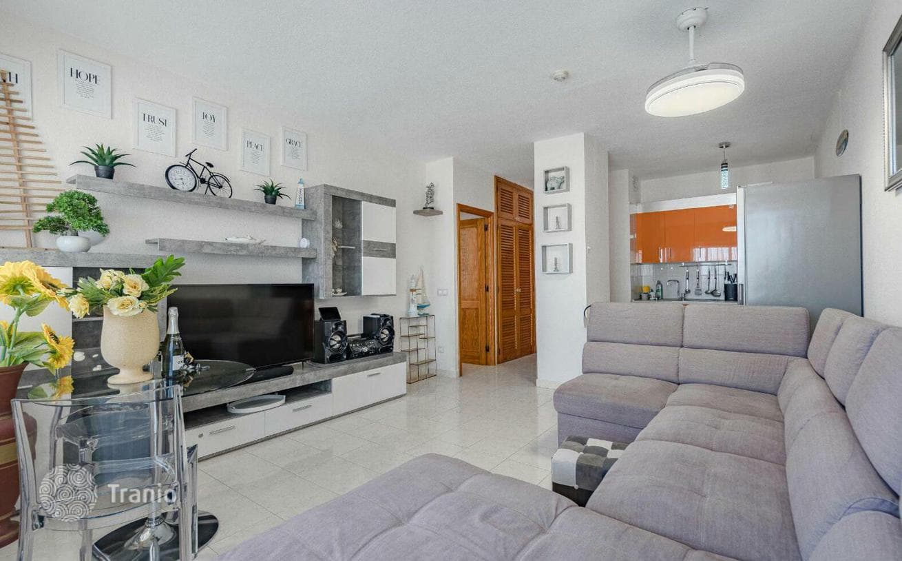 1-Bedroom Apartment with Sea View and Mount Teide View in Playa Paraiso, Tenerife, photo 2