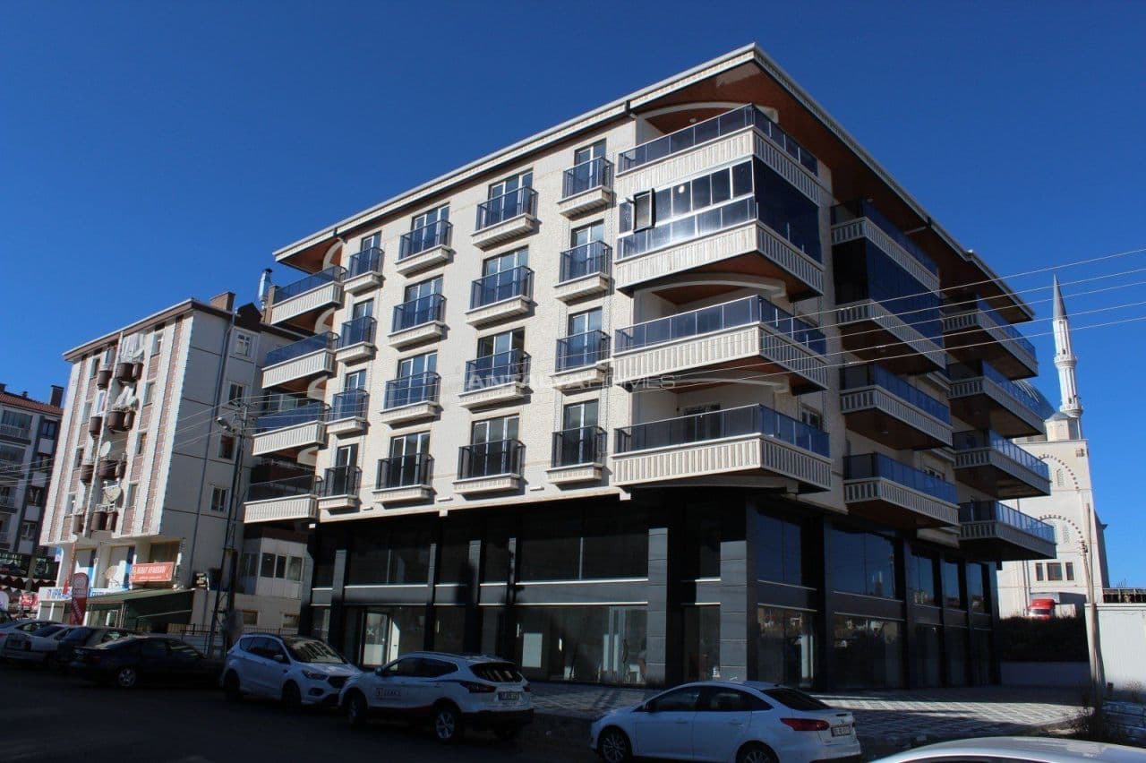 3-Bedroom Apartment in Kecioren, Ankara