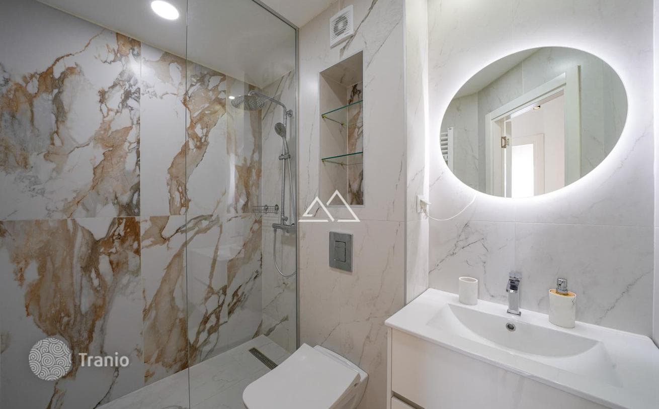2-Bedroom Apartment with Sea View in Tivat, photo 5