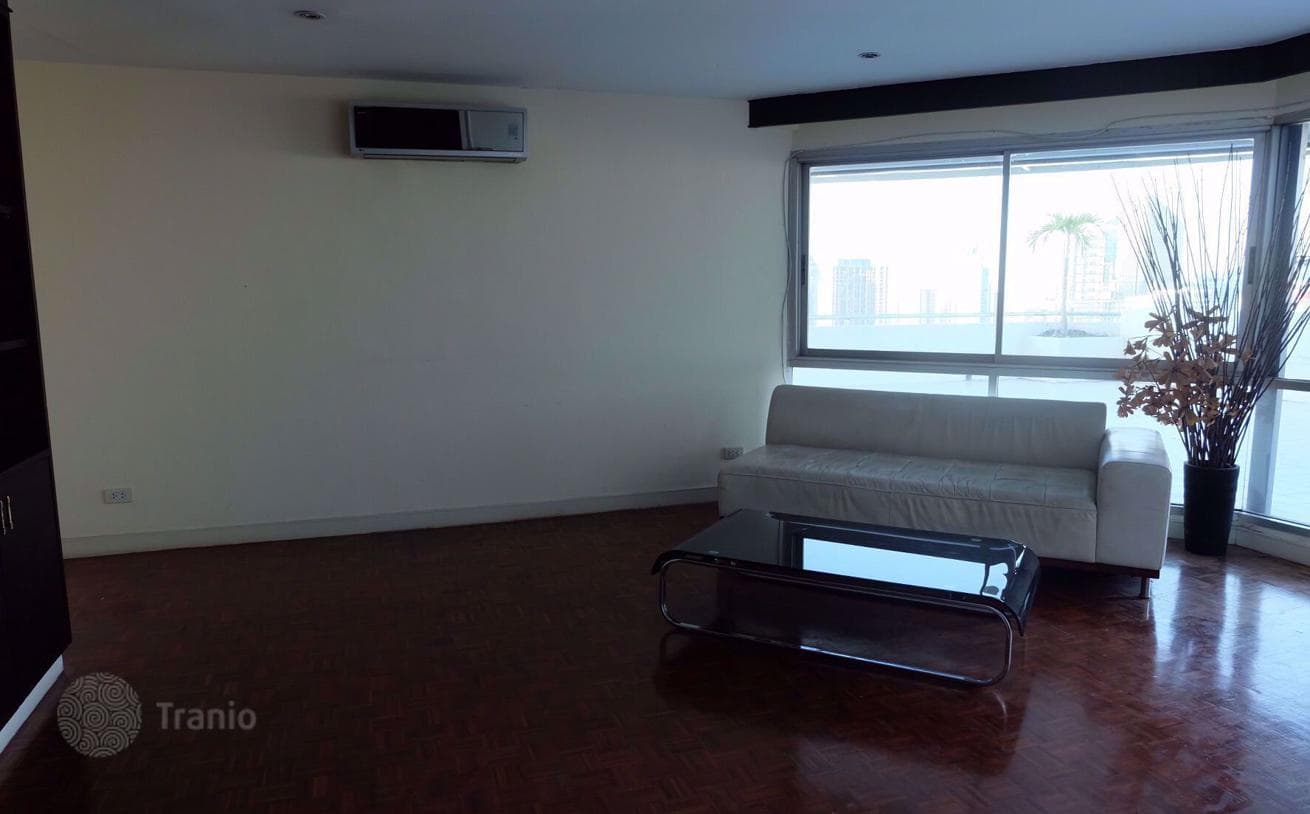 2-Bedroom Penthouse in Watthana, Bangkok, photo 3
