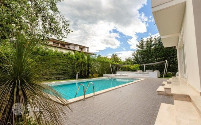 3-Bedroom Villa 600–700 m from the Sea in Forte dei Marmi, Tuscany, photo 2