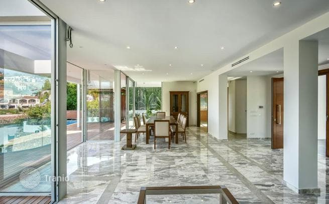 2-Bedroom House 600 m² in Calpe, photo 2