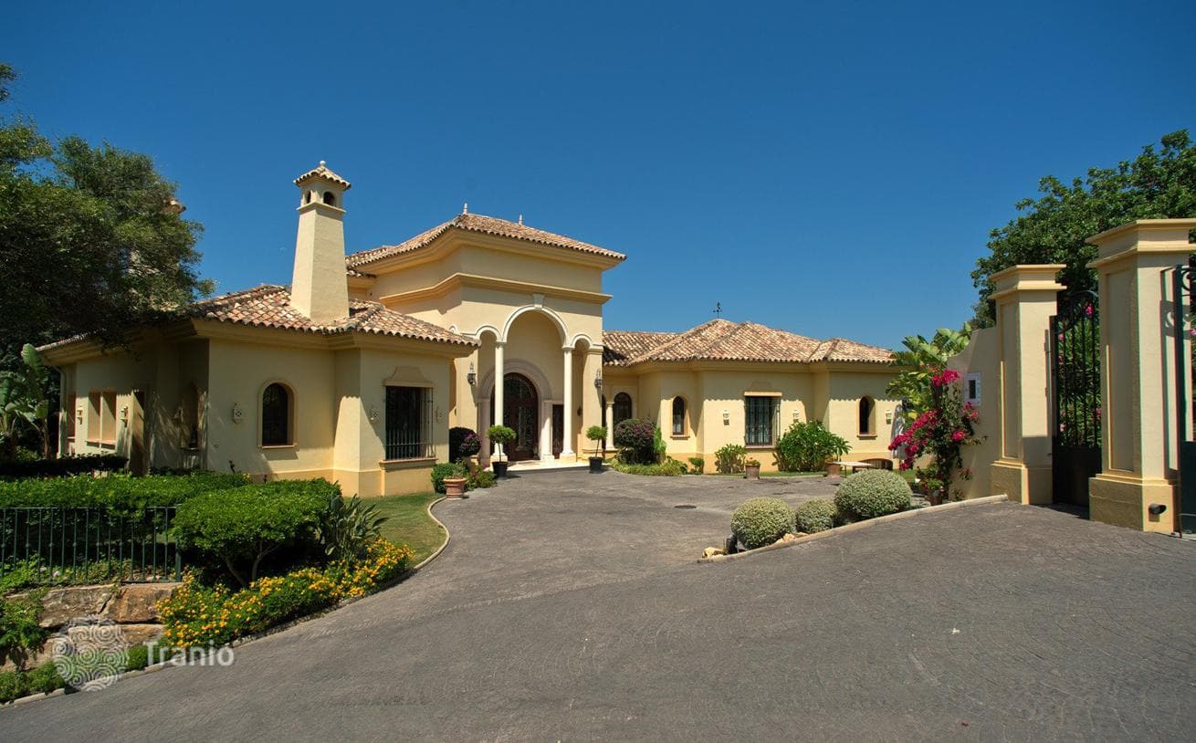 Southwest-Facing Luxury Villa in La Zagaleta