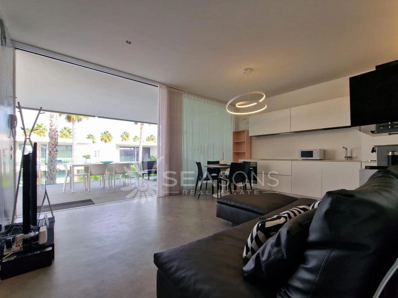 3-Bedroom Apartment in Jesolo, photo 5