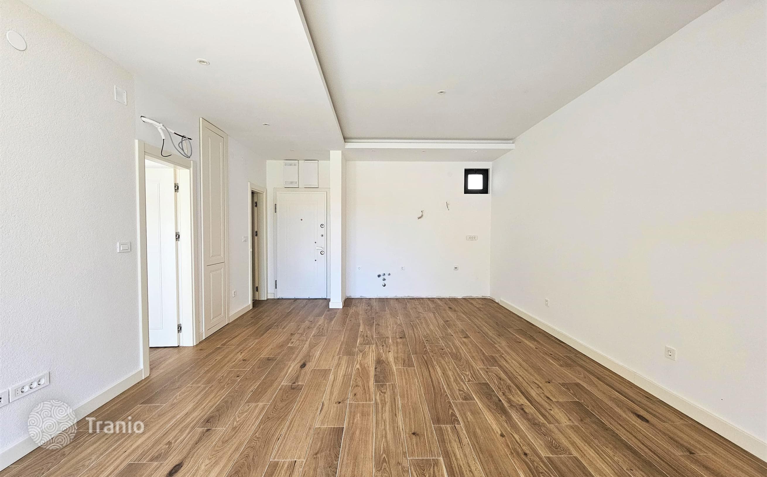 1-Bedroom Apartment 50 m from the Sea in Tivat