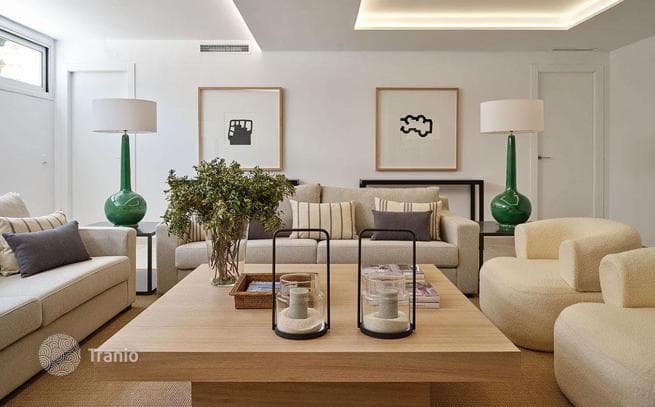 3-Bedroom Luxury Villa with Private Pool and Sea View in Marbella, photo 2