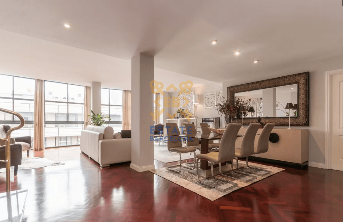 6-Bedroom Apartment in Eixample, Barcelona, photo 3