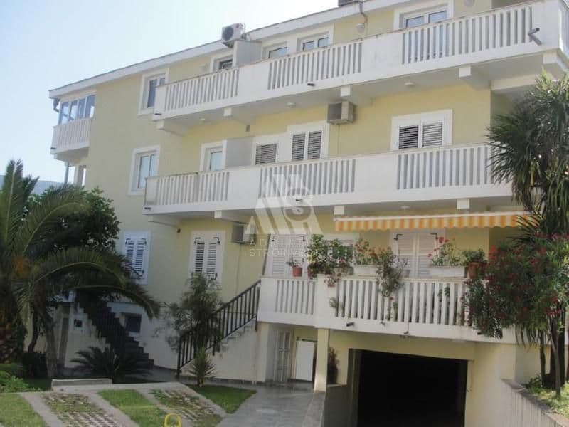 Apartment in Baosici, Montenegro, photo 2