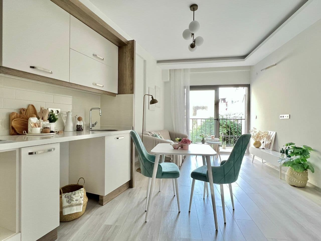 Квартира в Кушадасы, Турция, 55 м²