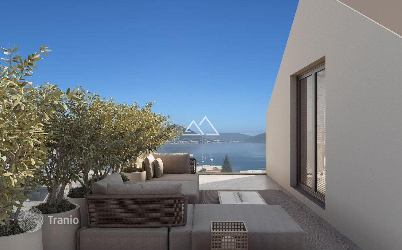 2-Bedroom Penthouse with Panoramic Sea View in Porto-Montenegro, photo 5