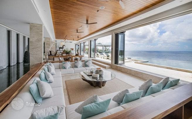 11-Bedroom Villa with Panoramic Sea View and Private Pool in Phuket