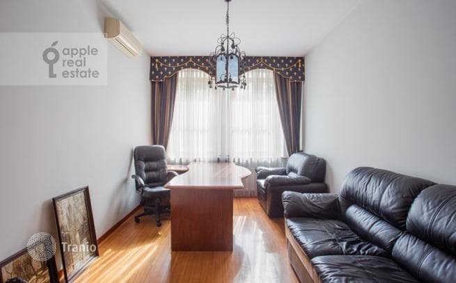 3-Bedroom Apartment with Designer Finishes in Khamovniki, Moscow, photo 2