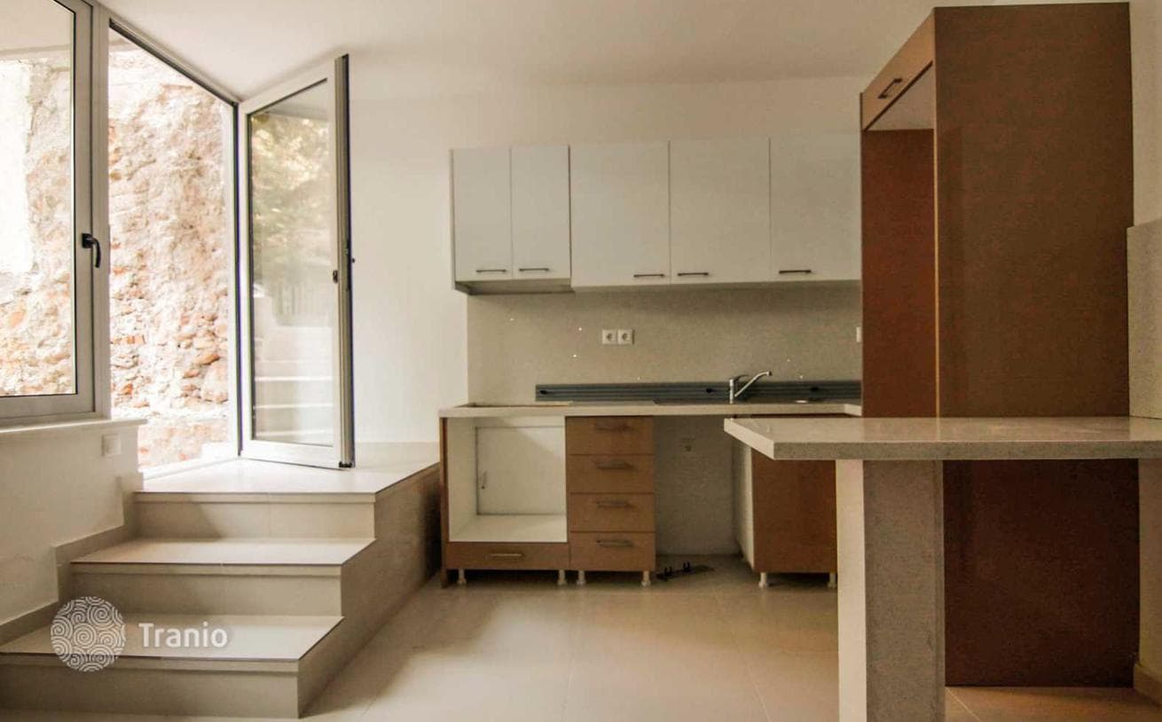 Furnished Apartment with City View in Athens