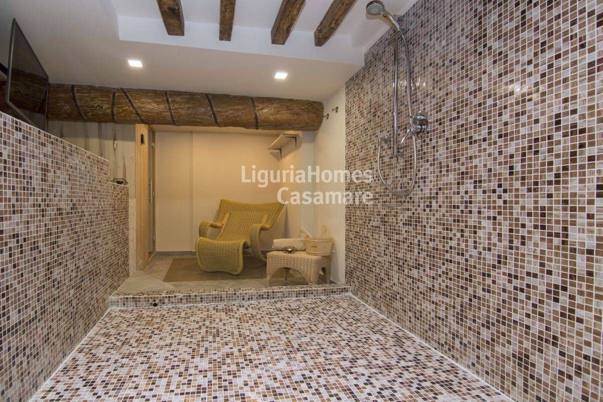2-Bedroom Apartment in Imperia, Italy, photo 5
