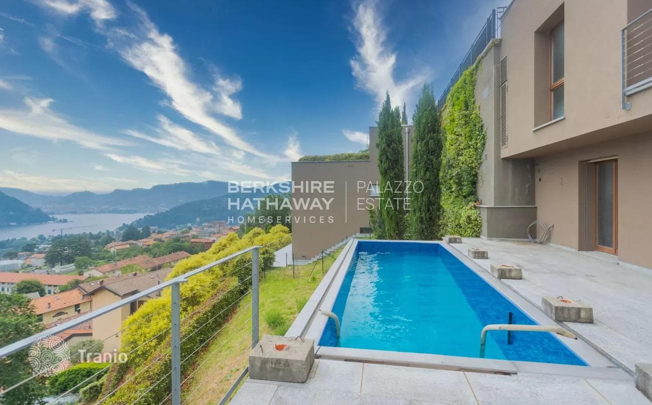 3-Bedroom Villa in Cernobbio, photo 2