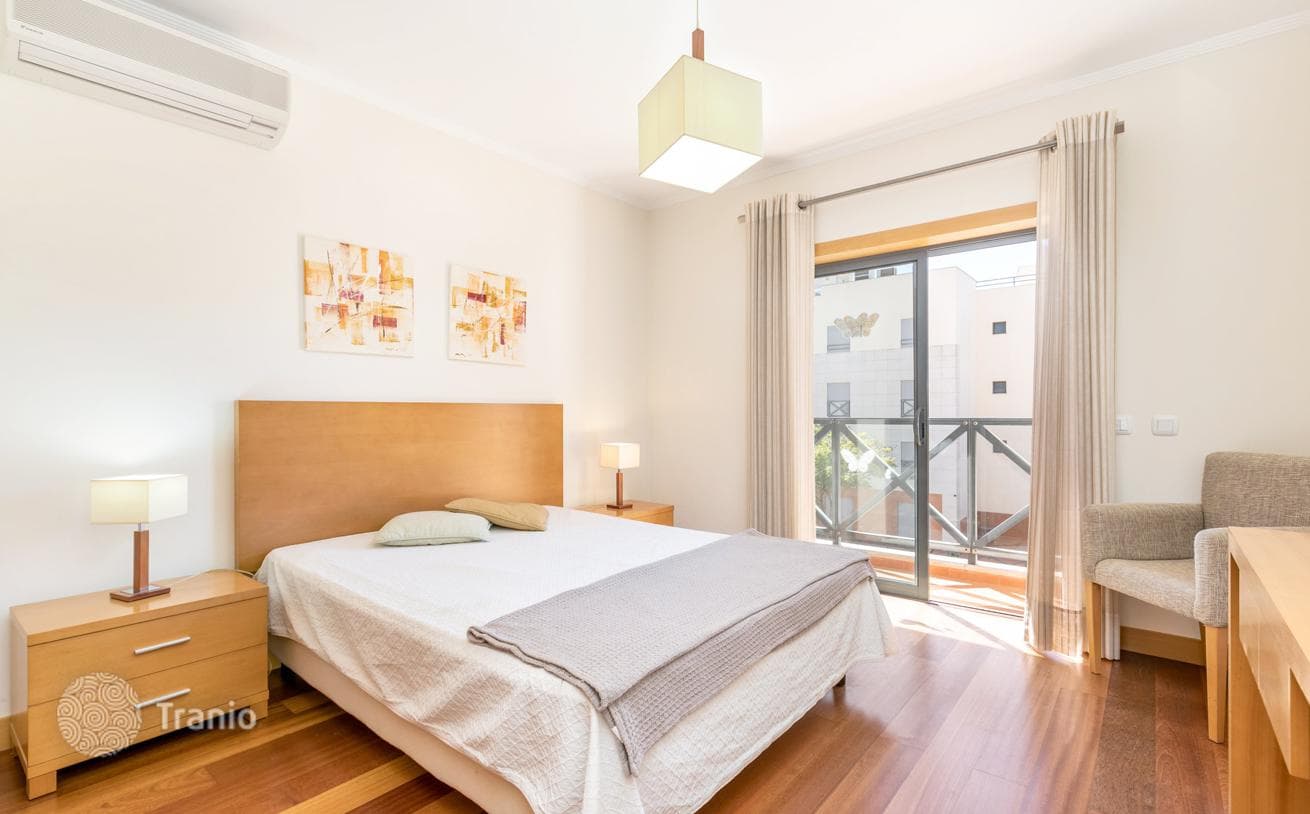2-Bedroom Apartment with Parking in Albufeira, Faro, photo 5