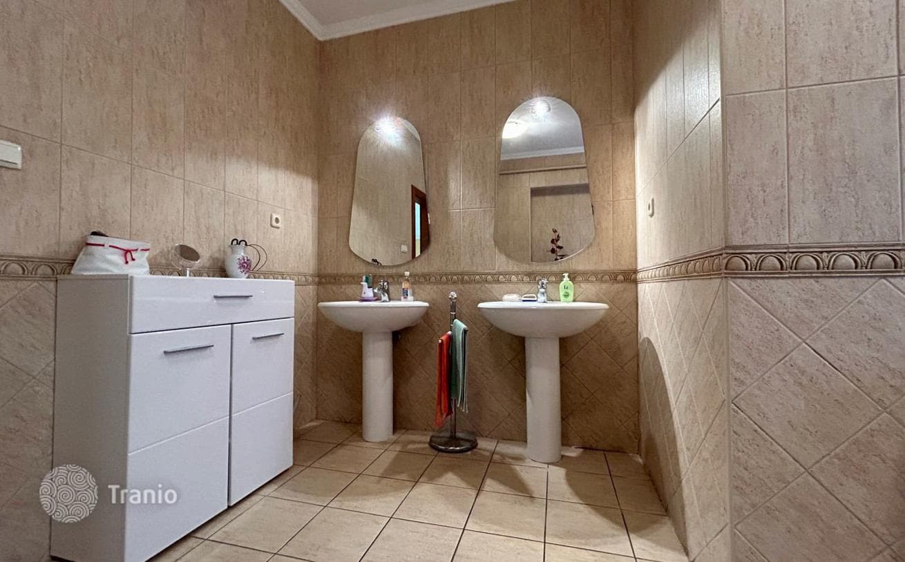 8-Bedroom House in Debrecen, Hungary