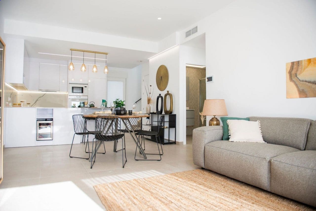 4-Bedroom Townhouse in Pilar de la Horadada, photo 3