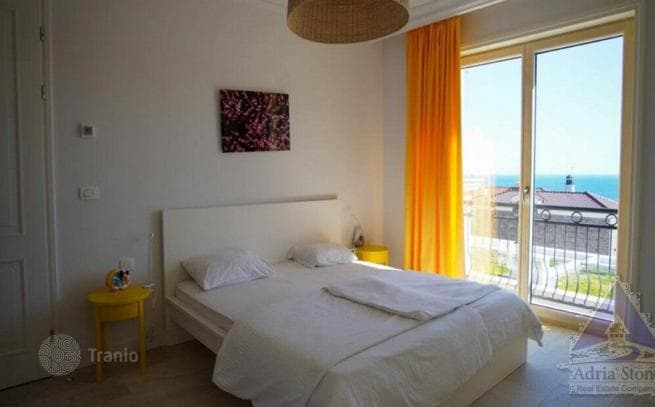 2-Bedroom House in Radovici