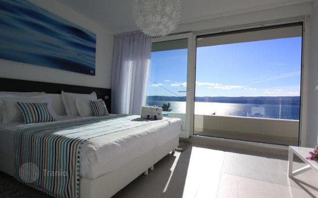 3-Bedroom Villa with Private Pool and Gym in Split, photo 4