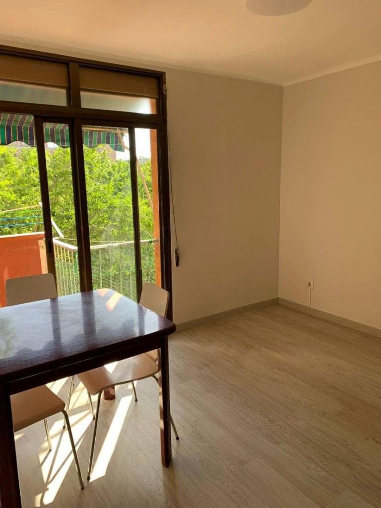 2-Bedroom Apartment in Barcelona, photo 4