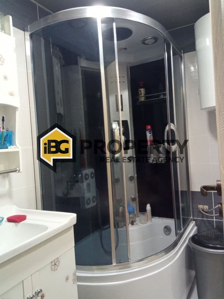 2-Bedroom Apartment in Varna, photo 5