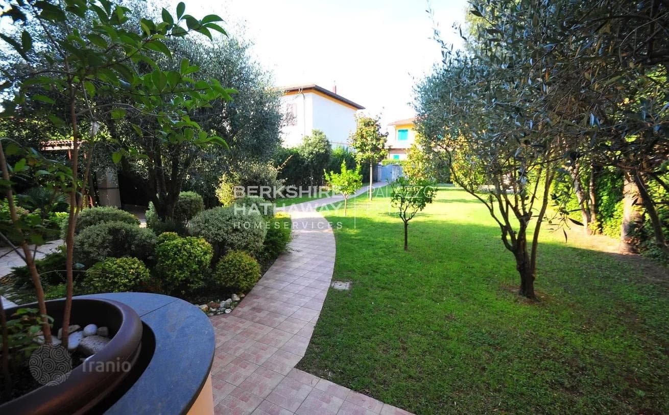 4-Bedroom House in Pietrasanta, Italy, photo 4