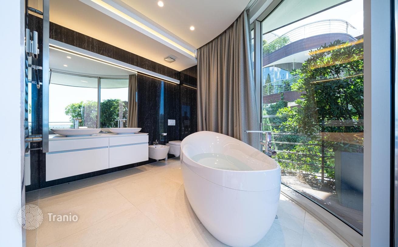 2-Bedroom Penthouse with Panoramic Sea Views in Budva, photo 2