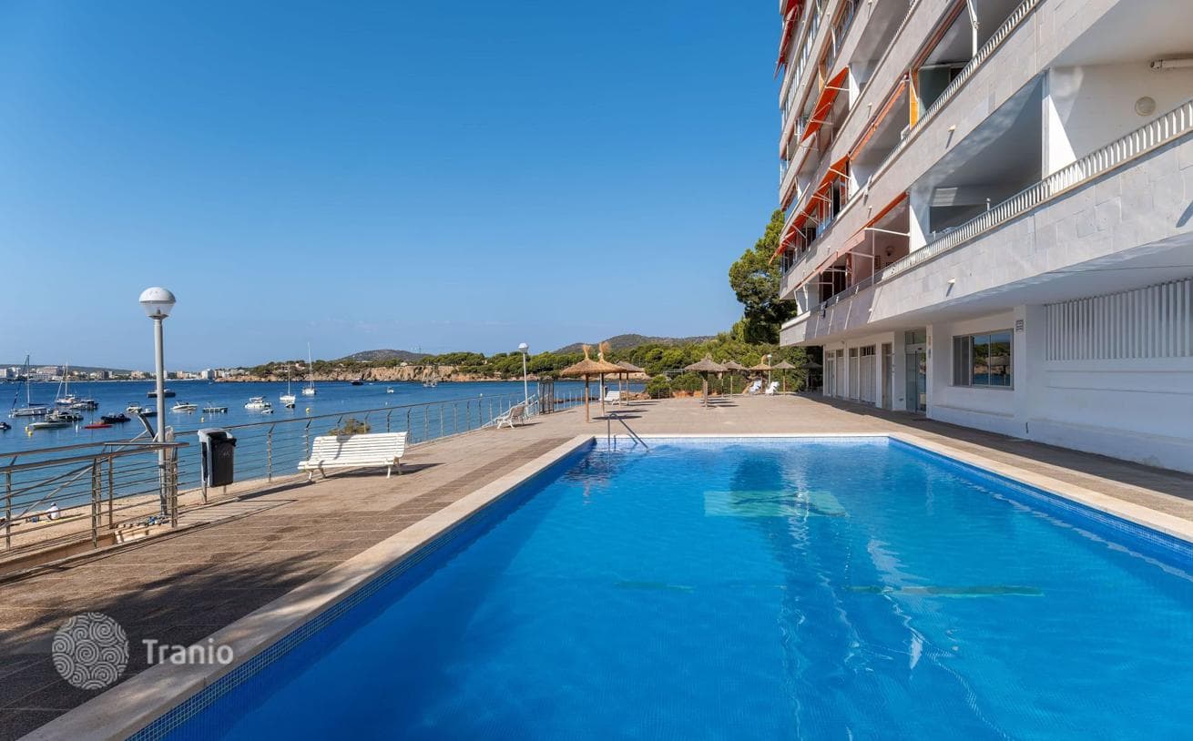 2-Bedroom Apartment with Sea View in Portals Nous, Mallorca, photo 5