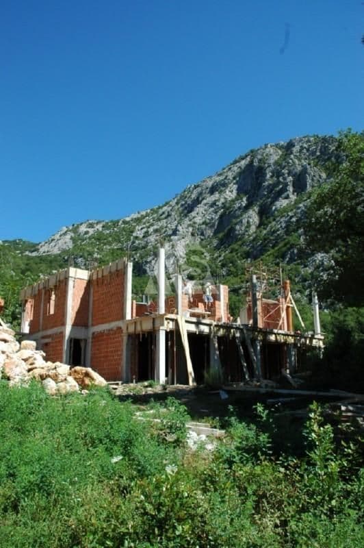 Apartment in Orahovac, Montenegro, photo 3