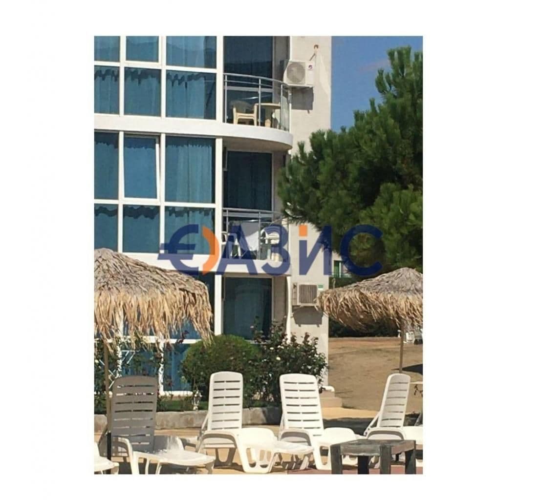 1-Bedroom Apartment in Sarafovo, photo 2
