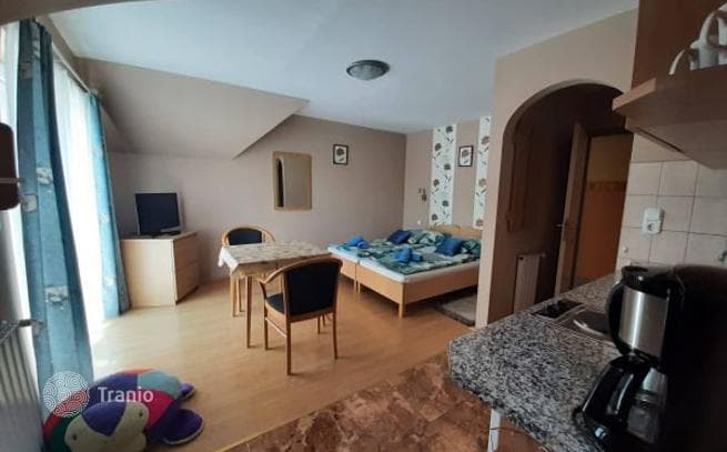 4-Bedroom Townhouse with Thermal Lake Access in Heviz, Hungary, photo 5
