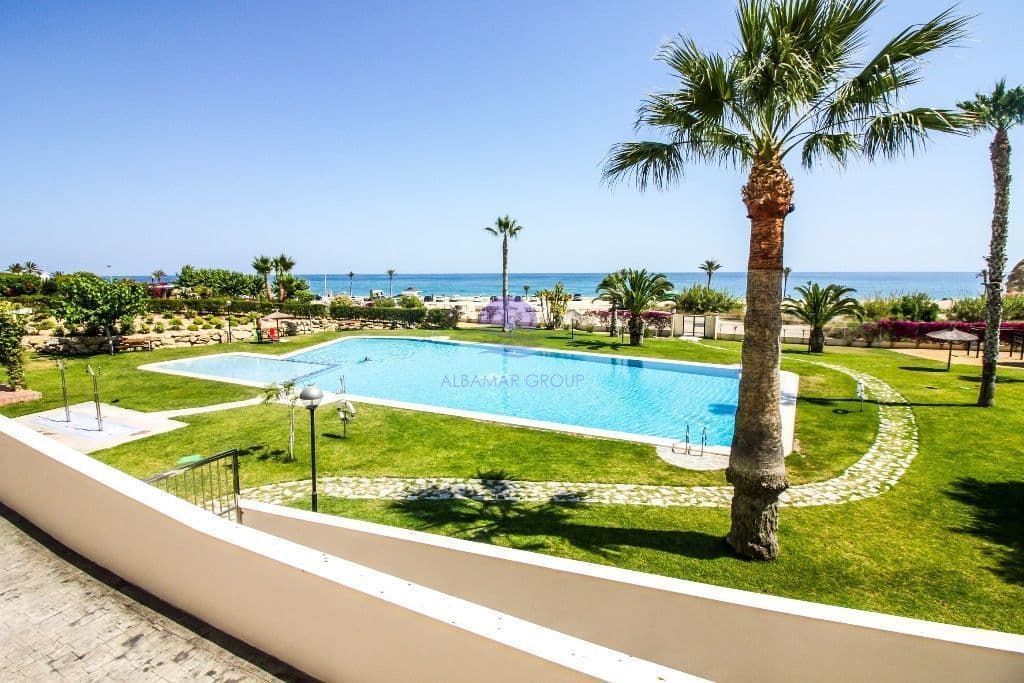 3-Bedroom Apartment in Villajoyosa, photo 3