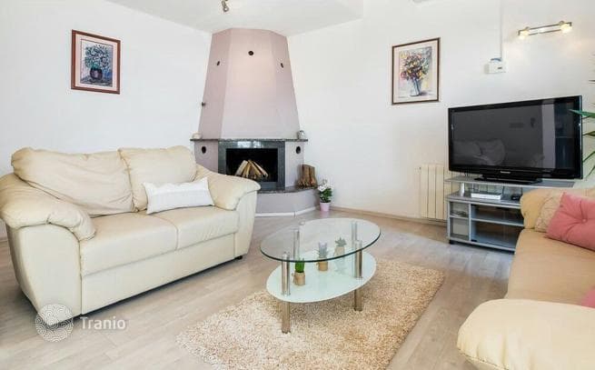 House with Terrace, Private Pool and Sea View in Omis