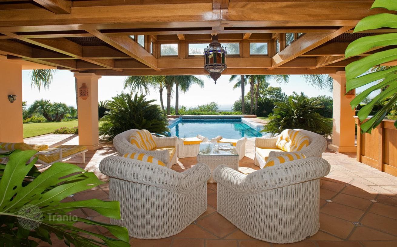 Classical Villa with Panoramic Sea Views in La Zagaleta