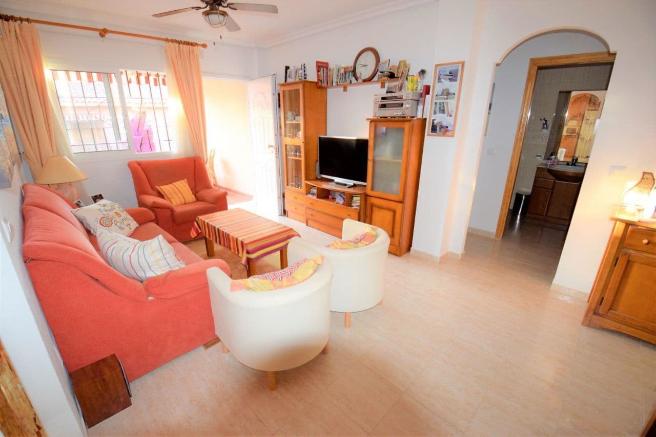 3-Bedroom Apartment in Santa Pola, photo 3