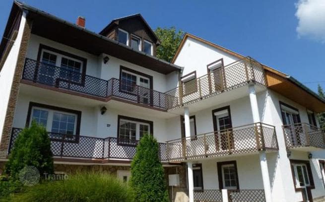 11-Room Townhouse with Guest Rooms in Heviz, Hungary, photo 5