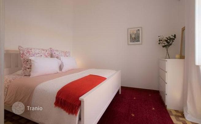 2-Bedroom Villa in Loule, Portugal, photo 4