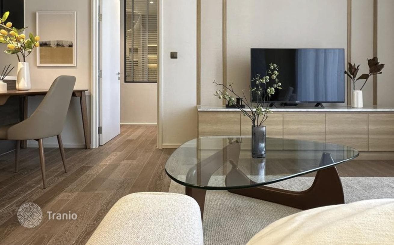 1-Bedroom Condo in Luxury Development, Pathum Wan, Bangkok, photo 2