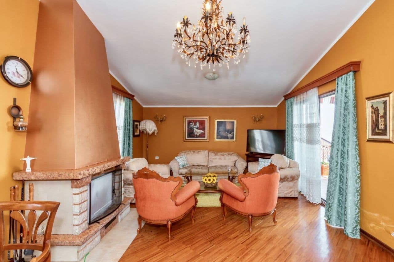 5-Bedroom Apartment in Bar, Montenegro, photo 4