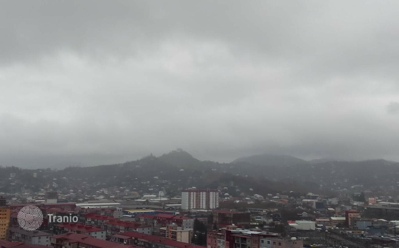 Studio with City and Mountain Views Near the Sea in Batumi, photo 4