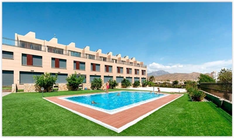 3-Bedroom Townhouse in El Campello